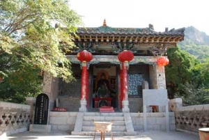 傳承中國佛教文化 建設生態(tài)旅游勝地