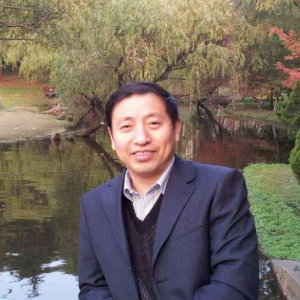 周高洪