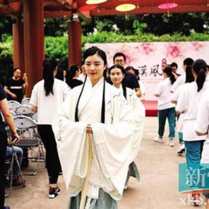 “南越漢風(fēng)文化節(jié)”開幕 遺址上過把宮廷癮