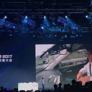 百度CEO李彥宏乘無人駕駛汽車上五環(huán)   北京交警已介入調(diào)查