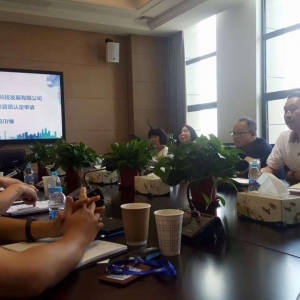 以“四網(wǎng)融合”破解群眾出行難題——區(qū)鎮(zhèn)合力解決新閔地區(qū)交通擁堵“最后一公里”
