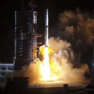 “上海牌”火箭首次參與探月工程！長四丙助嫦娥四號中繼衛(wèi)星“鵲橋”連接地月 　　