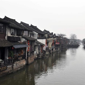 江南文化—夢(mèng)里水鄉(xiāng)，在水一方。《江南水鄉(xiāng)古鎮(zhèn)：周莊?同里?烏鎮(zhèn)》