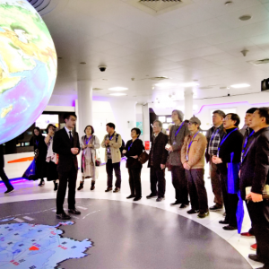 上海音樂文學(xué)學(xué)會應(yīng)邀參觀上海電信公司信息生活體驗館