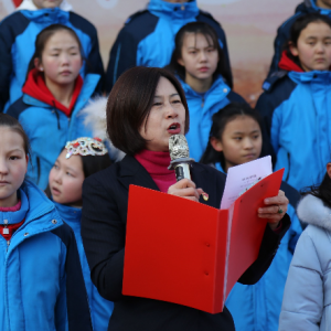 新疆博樂市第五中學2019元旦臉譜藝術狂歡節(jié)拉開帷幕