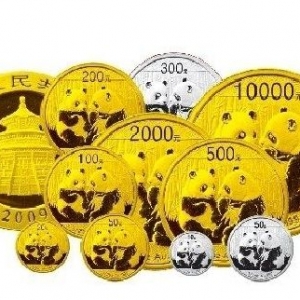 改革開放40周年金銀幣市價(jià)已破萬元 專家：投資收藏仍需謹(jǐn)慎