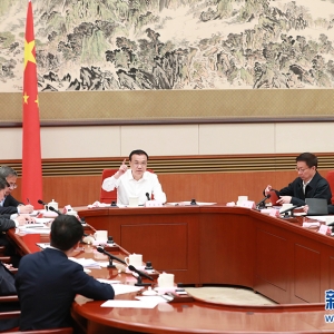李克強：讓減稅降費紅利切實惠及企業(yè) 更大激發(fā)市場主體活力