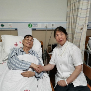 上海通俗文藝研究會(huì)副秘書長(zhǎng)浦江書院院長(zhǎng)探望劉松林會(huì)長(zhǎng)