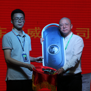 綠嘀新能源汽車交付慶典暨誓師大會順利舉行