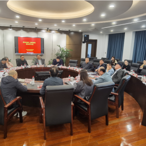“侯紹裘”即將登上話劇舞臺(tái)