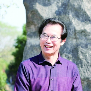 堅(jiān)定文化自信 打造歷史人文之城 ——訪上海戲劇學(xué)院學(xué)術(shù)委員會(huì)主任、松江區(qū)文聯(lián)主席、人文松江創(chuàng)作研究院院長(zhǎng)陸軍