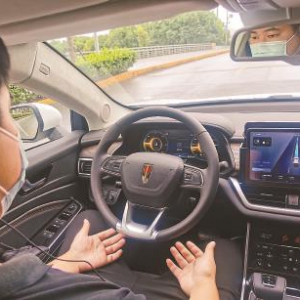 無人駕駛的網(wǎng)約車 距離落地還要多久 百度Apollo開通上海自動駕駛示范路線