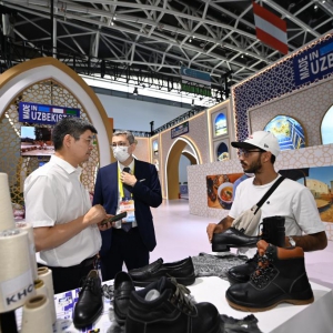 第六屆絲博會(huì)吸引70多個(gè)國家和地區(qū)客商參會(huì)