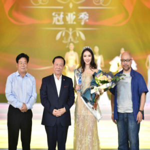 第60屆國際小姐總決賽重要頒獎——首席合影