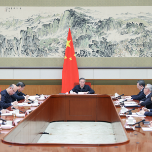 李強主持國務(wù)院第六次專題學(xué)習(xí)
